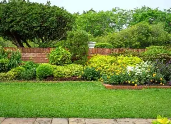 landscaping services Conneaut